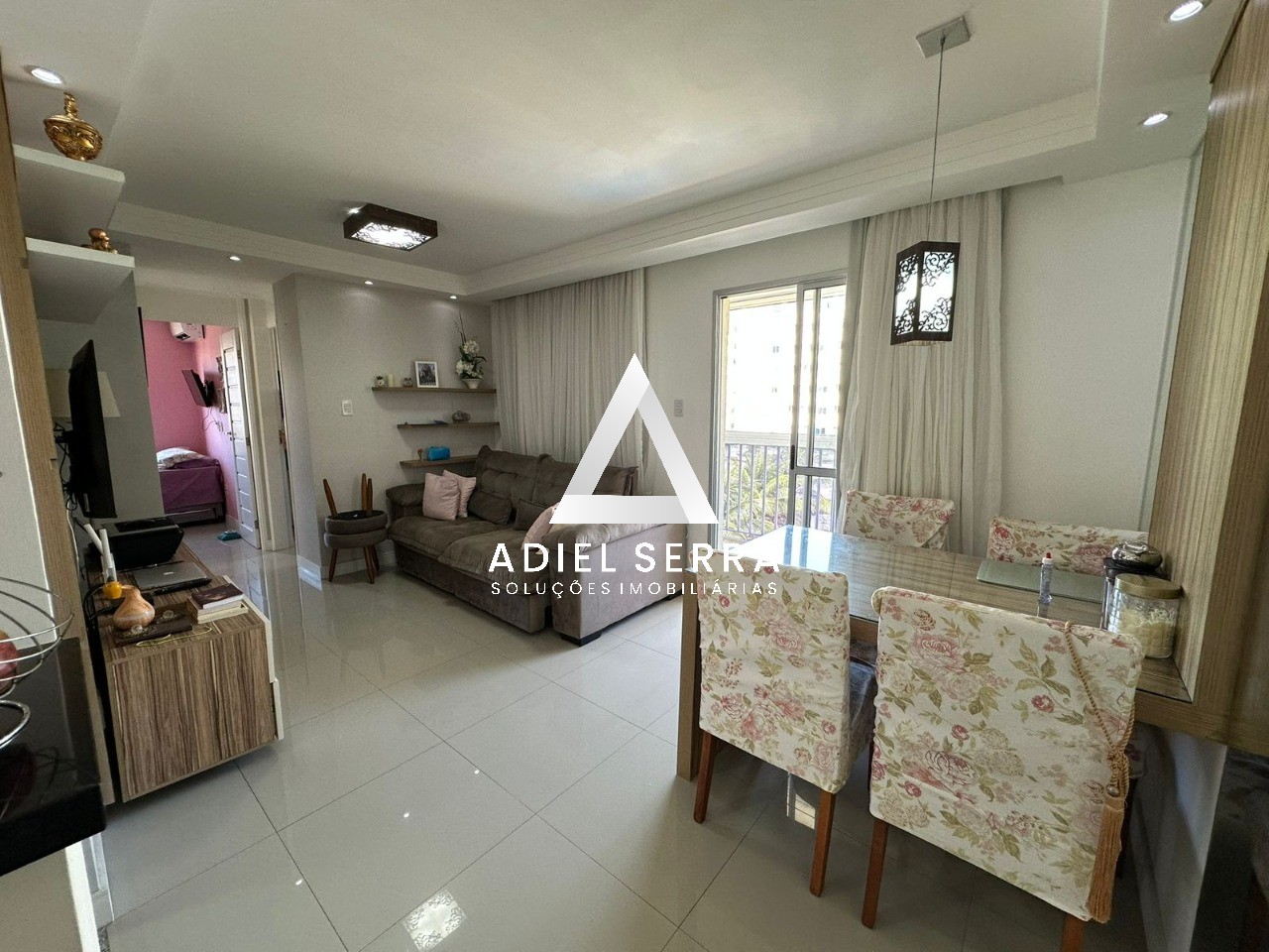 Apartamento - Buraquinho