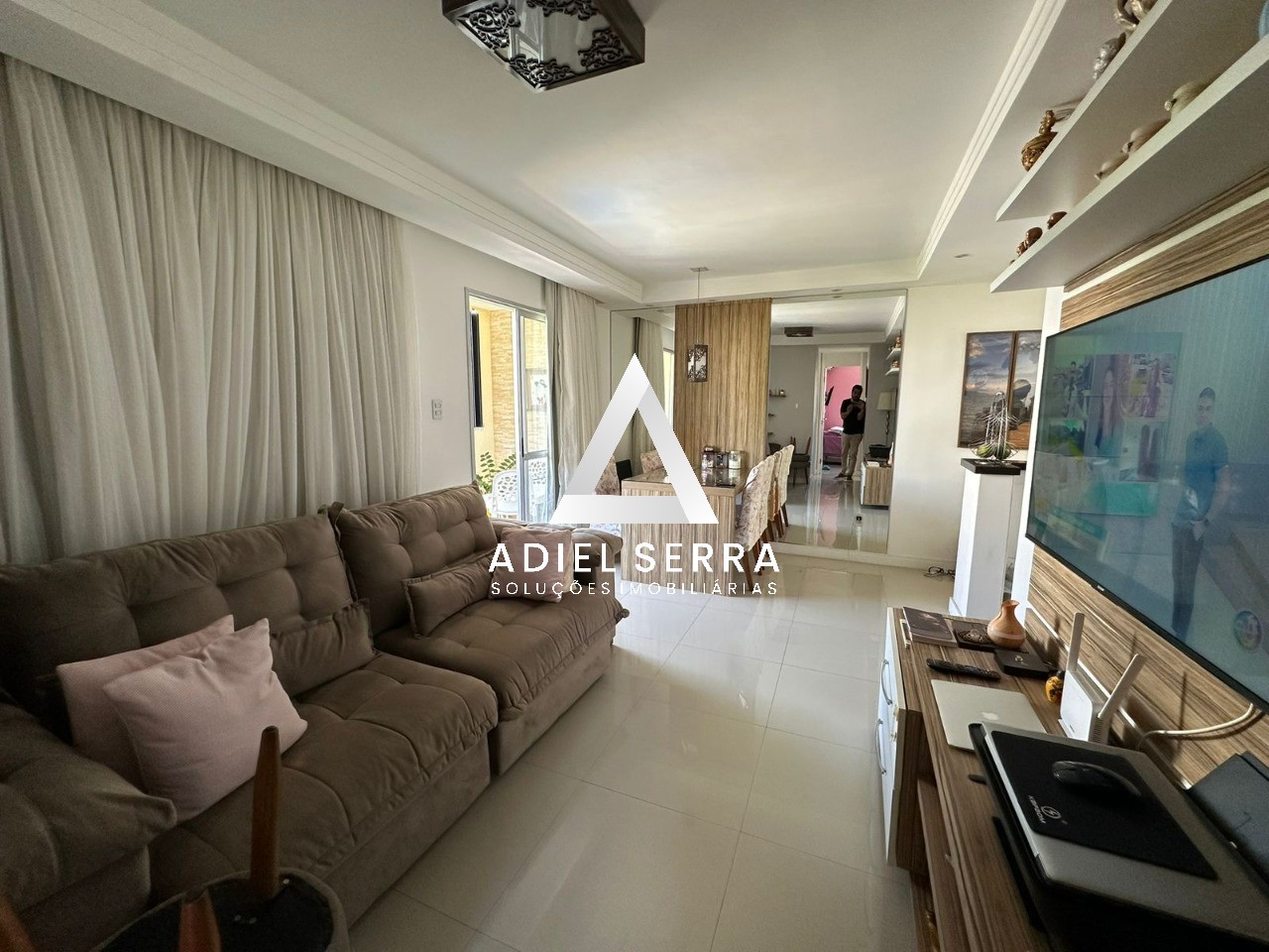 Apartamento - Buraquinho