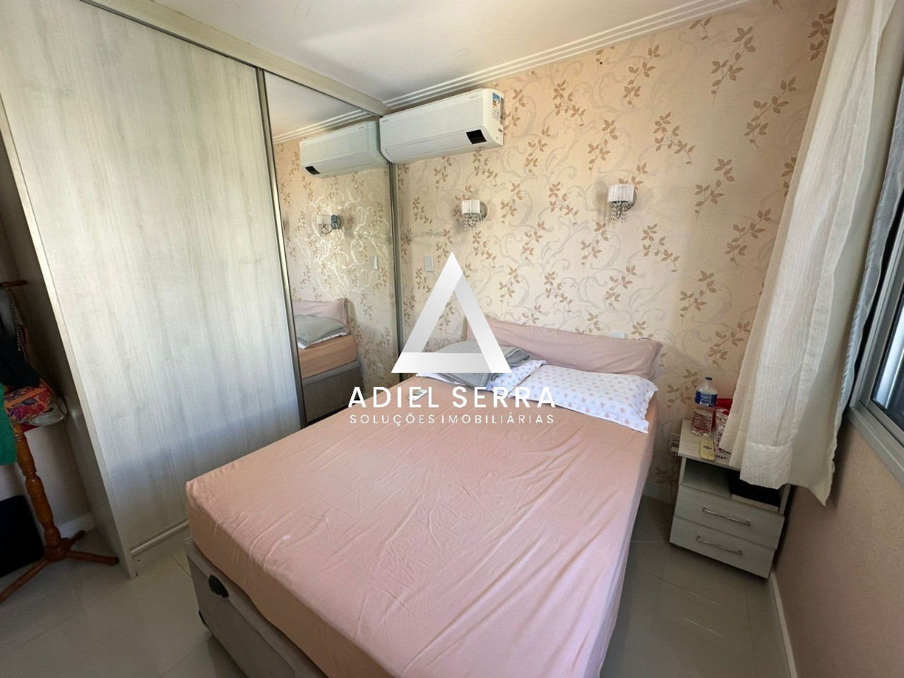Apartamento - Buraquinho