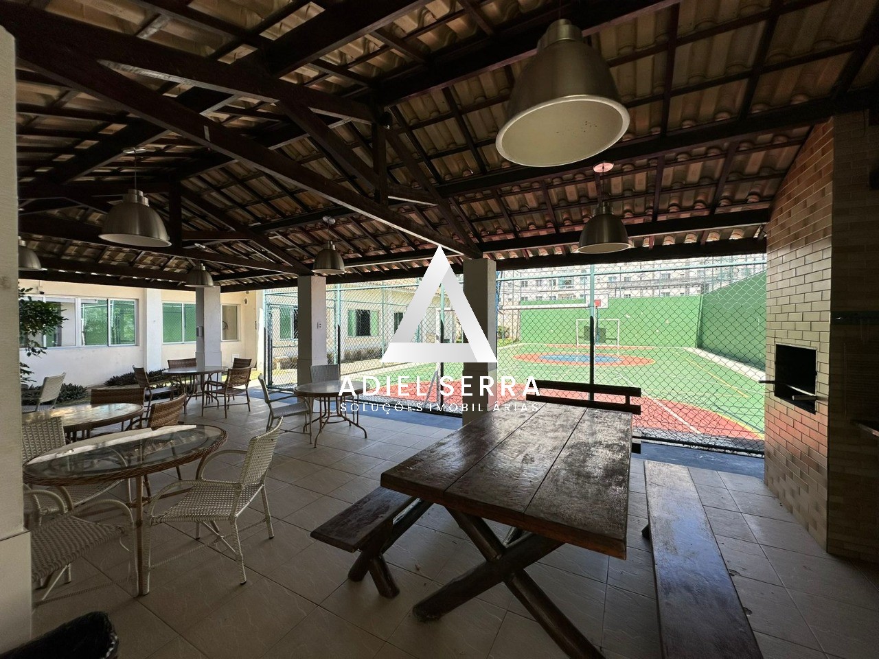Apartamento - Buraquinho