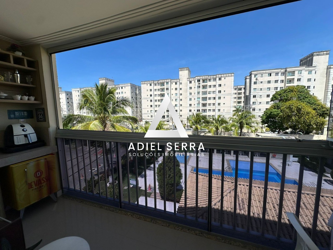Apartamento - Buraquinho