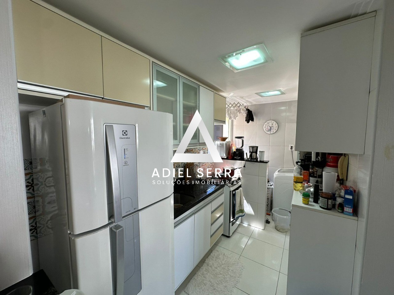 Apartamento - Buraquinho