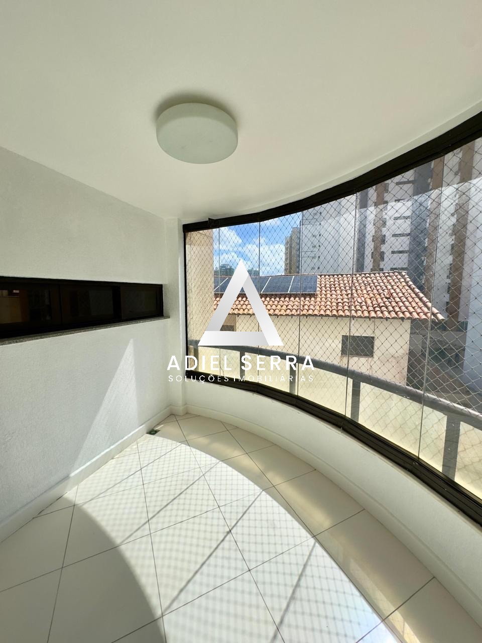 Apartamento - Caminho das árvores