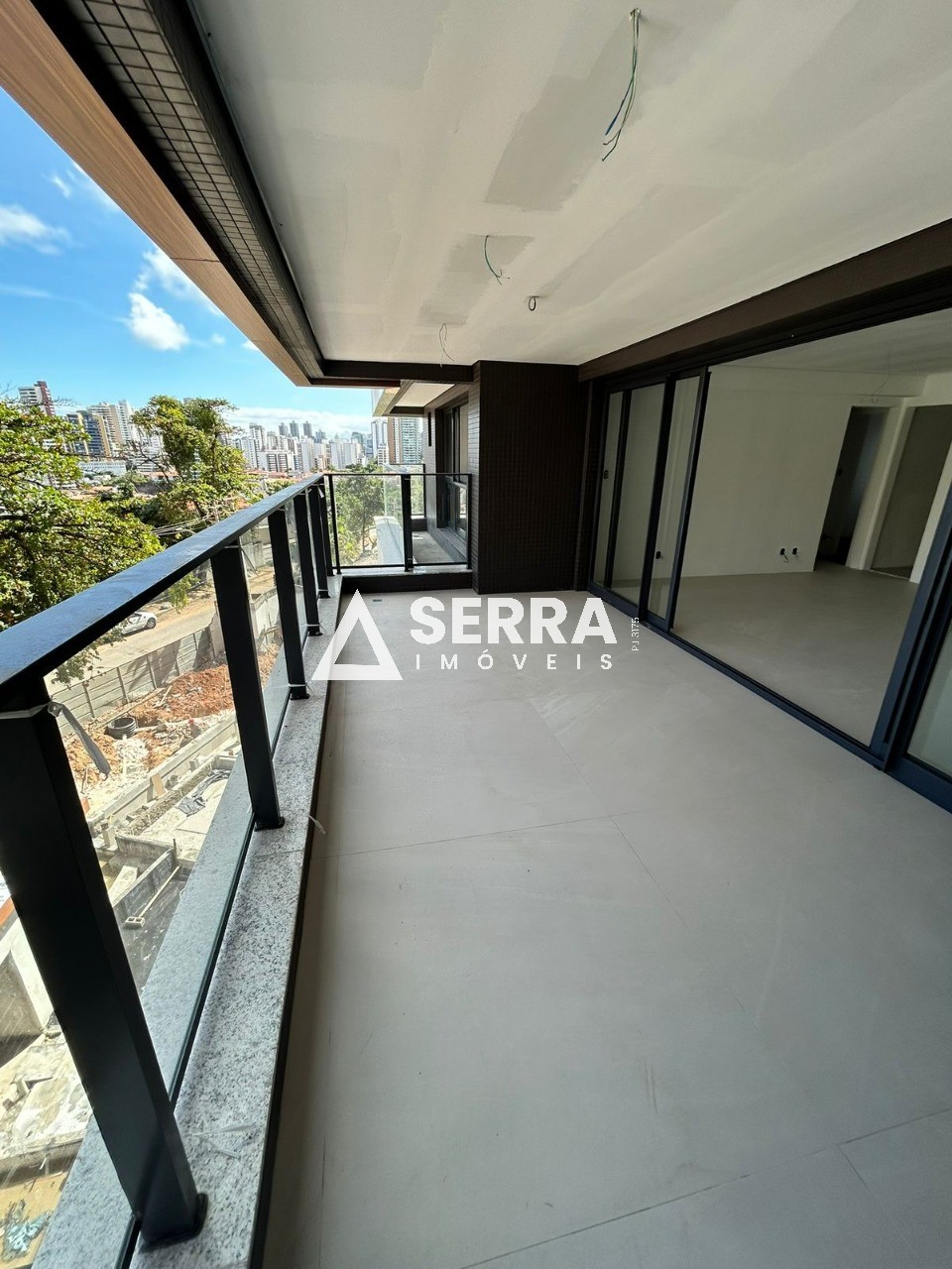 Apartamento - Caminho das árvores