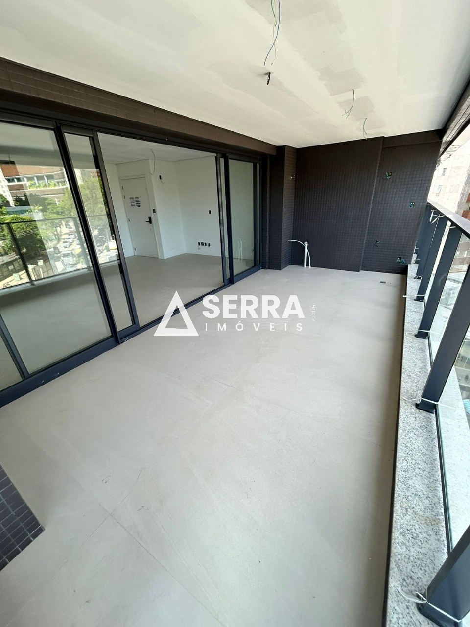 Apartamento - Caminho das árvores