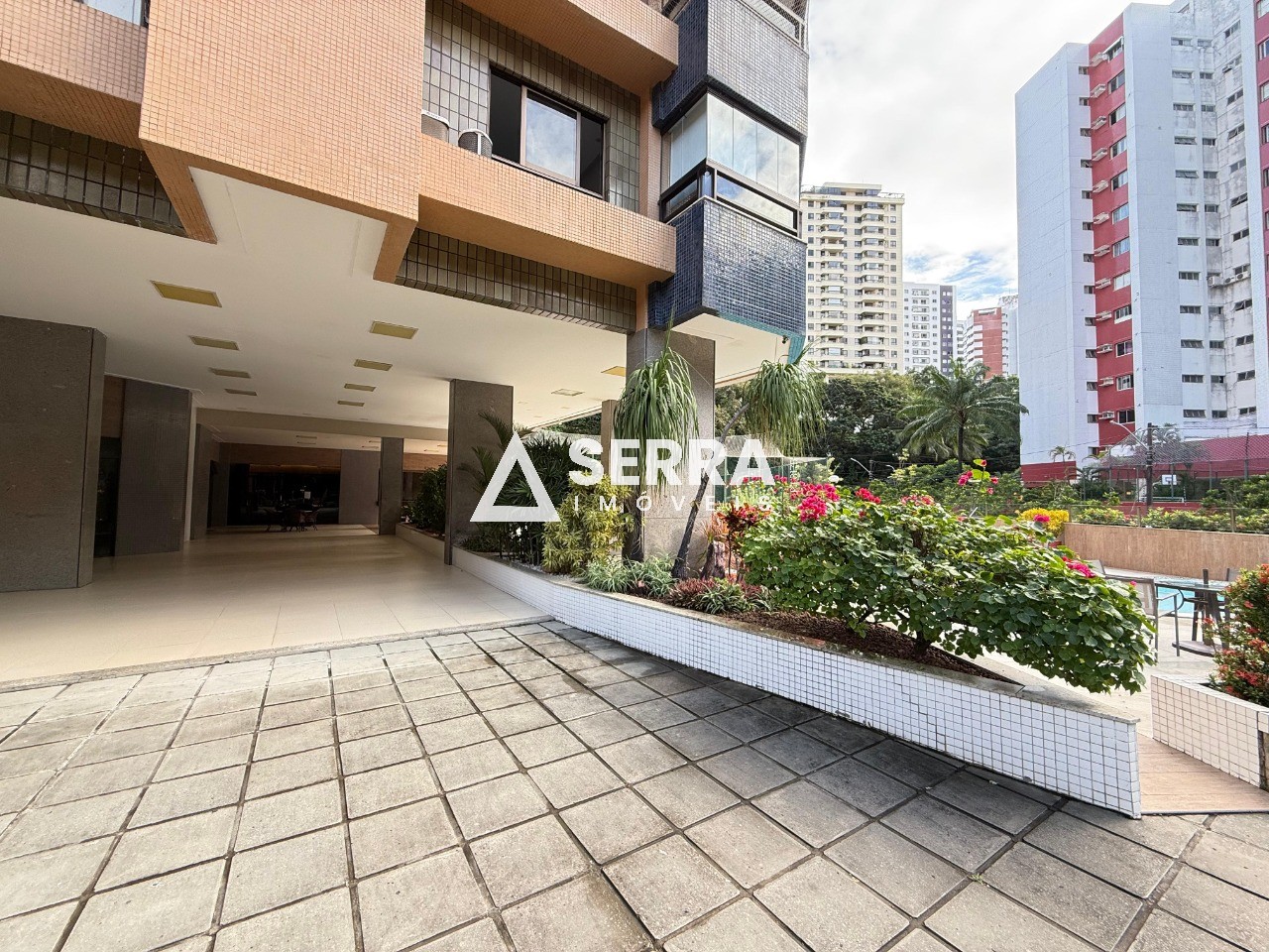 Apartamento - Itaigara