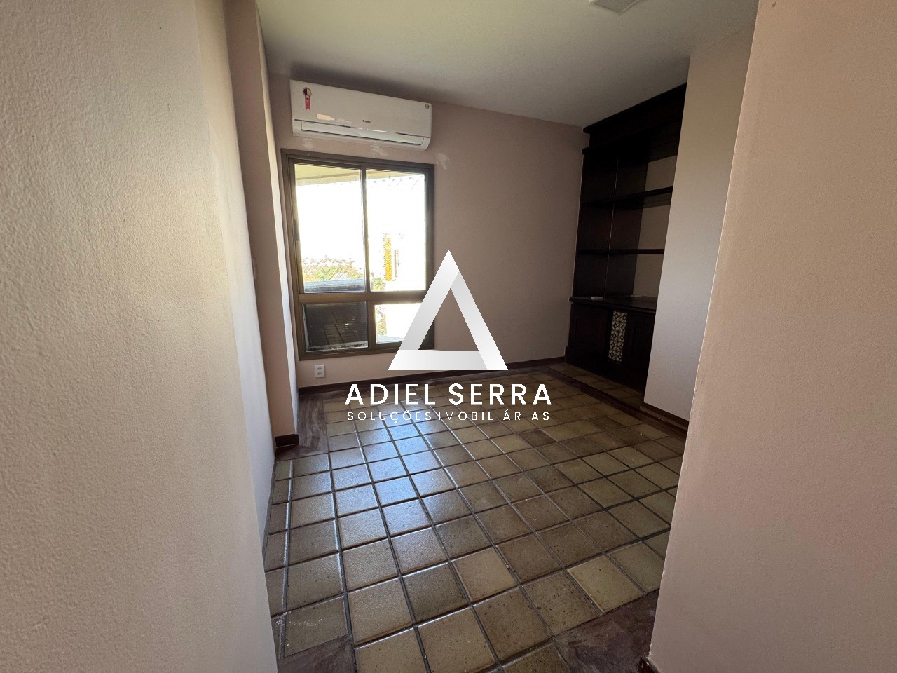 Apartamento - Itaigara