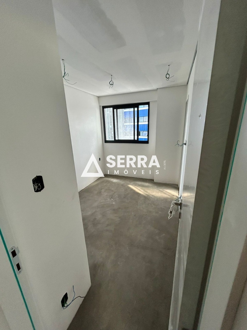 Apartamento - Caminho das árvores