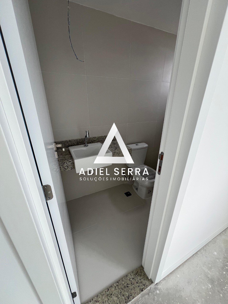 Apartamento - Caminho das árvores