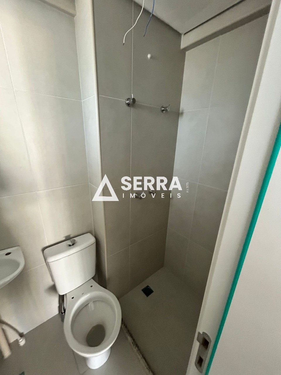 Apartamento - Caminho das árvores