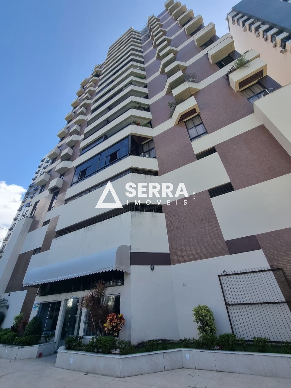 Apartamento - Itaigara