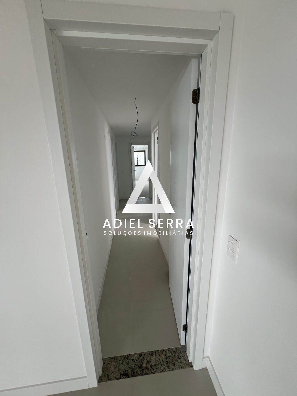 Apartamento - Caminho das árvores