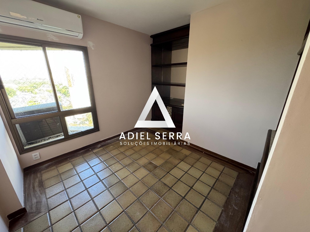 Apartamento - Itaigara