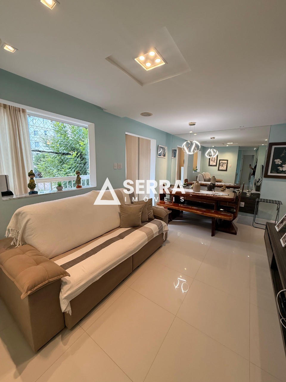 Apartamento - Buraquinho