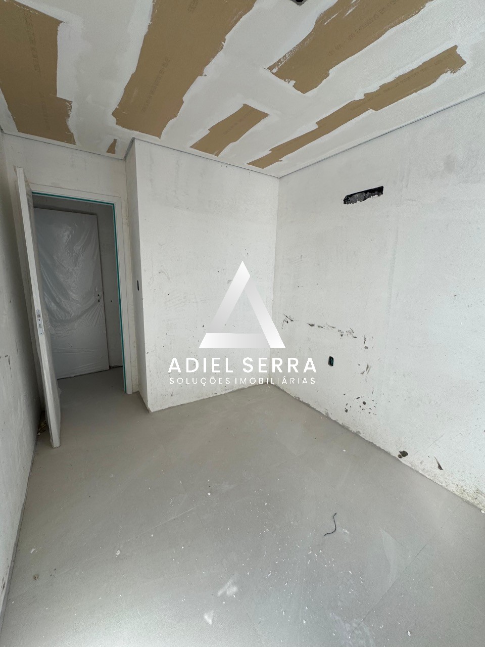 Apartamento - Caminho das árvores