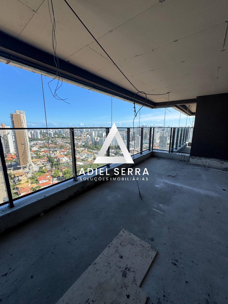 Apartamento - Caminho das árvores