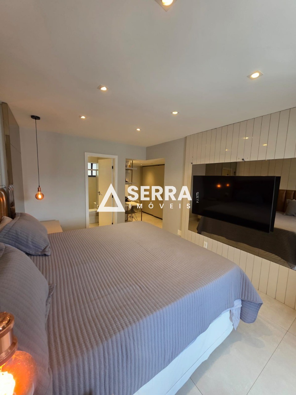 Apartamento - Caminho das árvores
