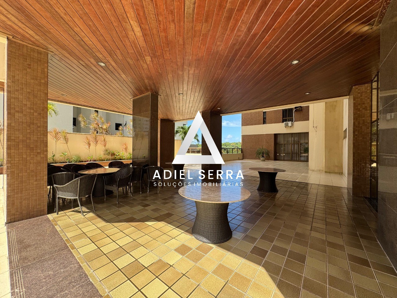 Apartamento - Itaigara