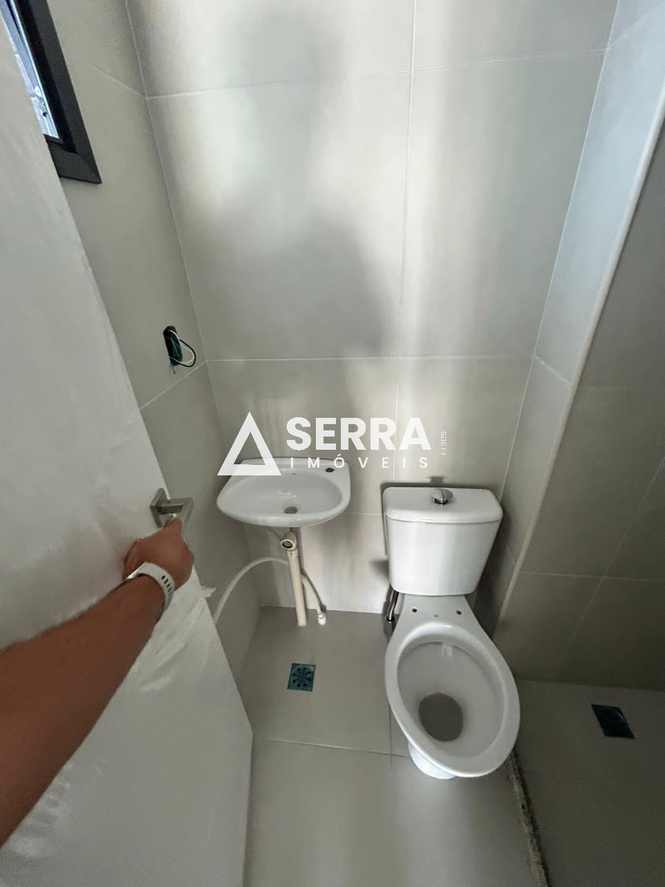 Apartamento - Caminho das árvores