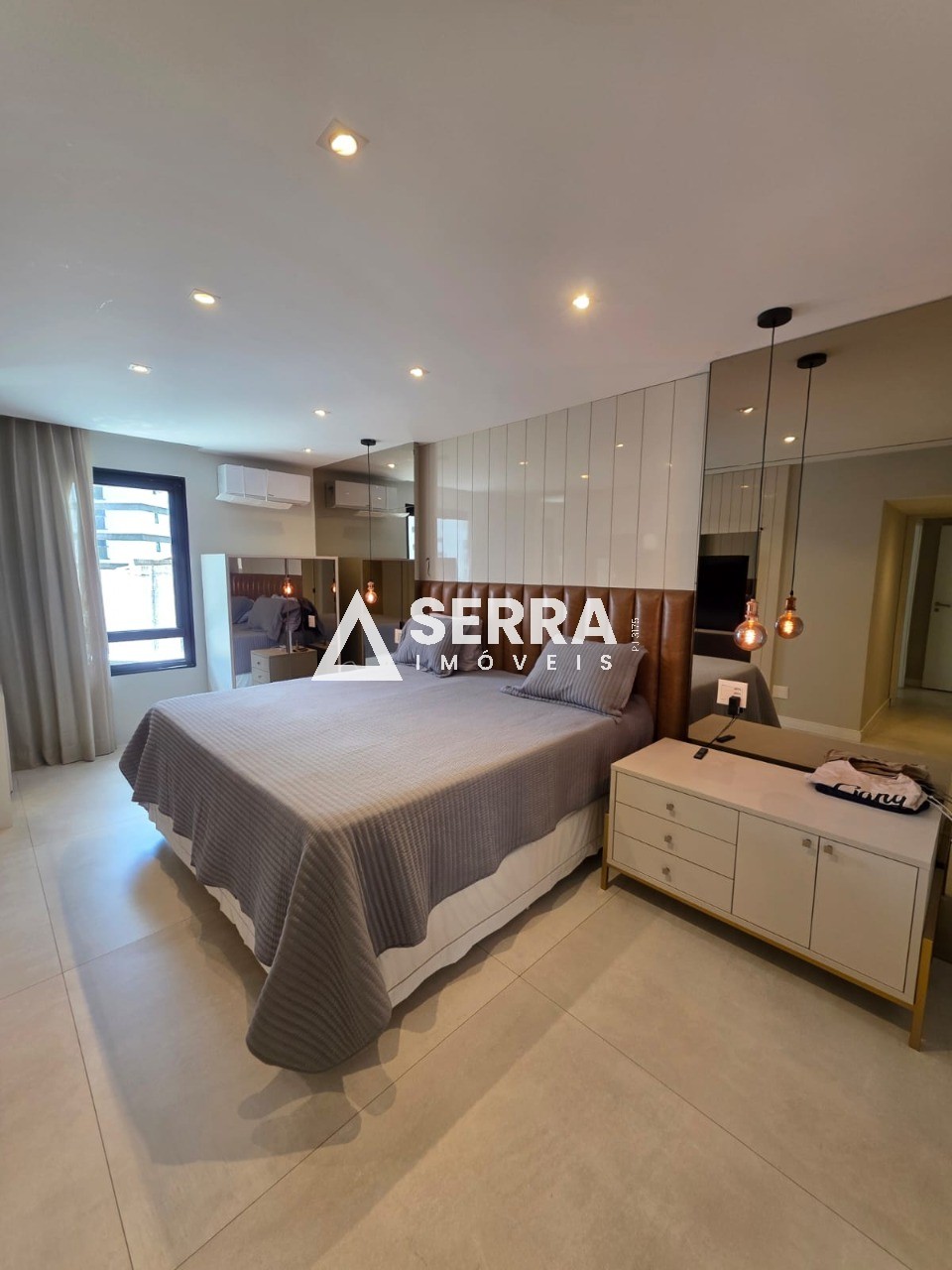 Apartamento - Caminho das árvores