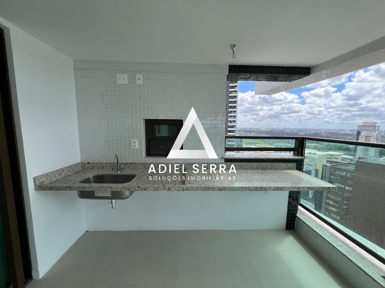 Apartamento - Caminho das árvores