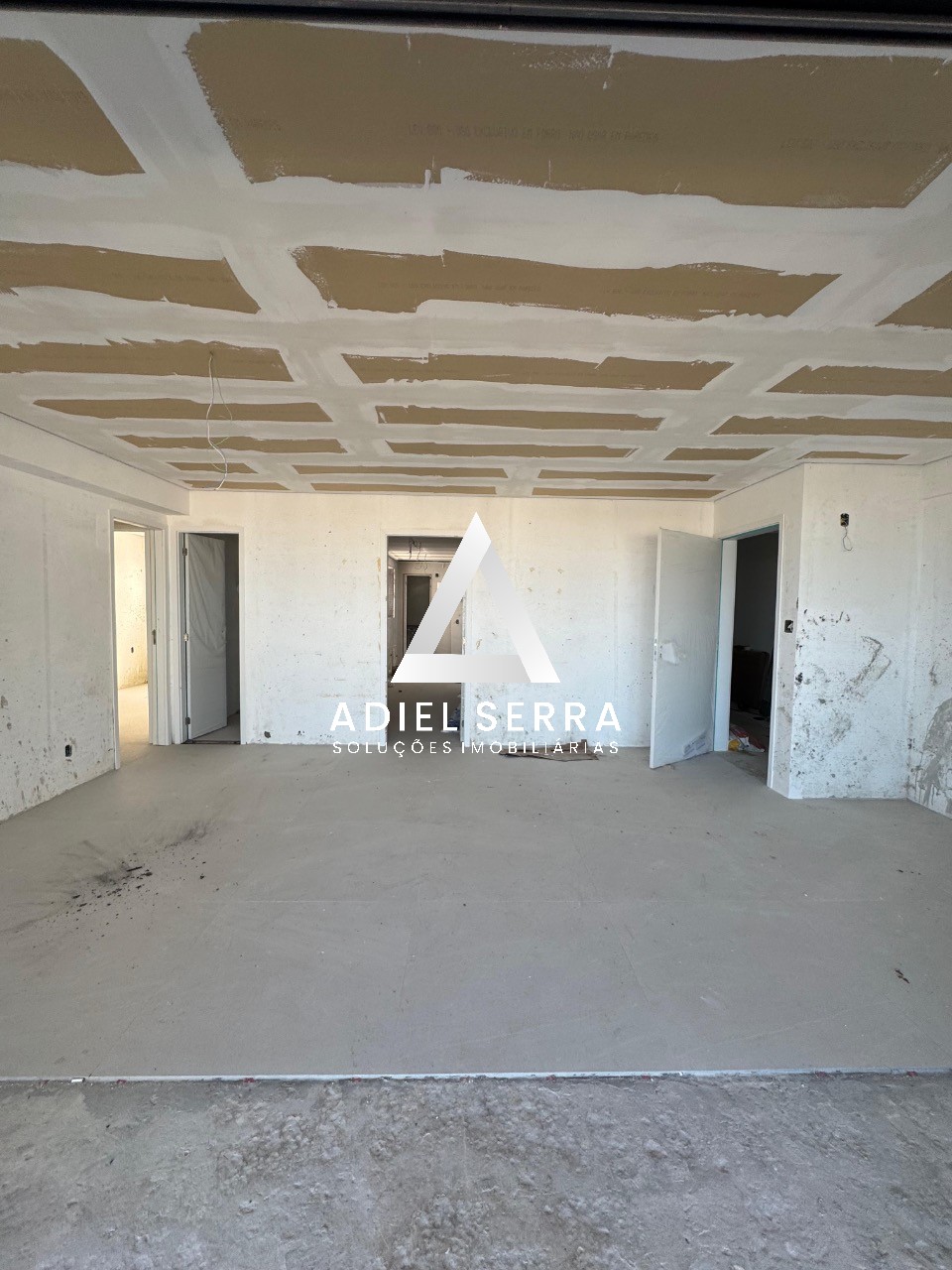 Apartamento - Caminho das árvores