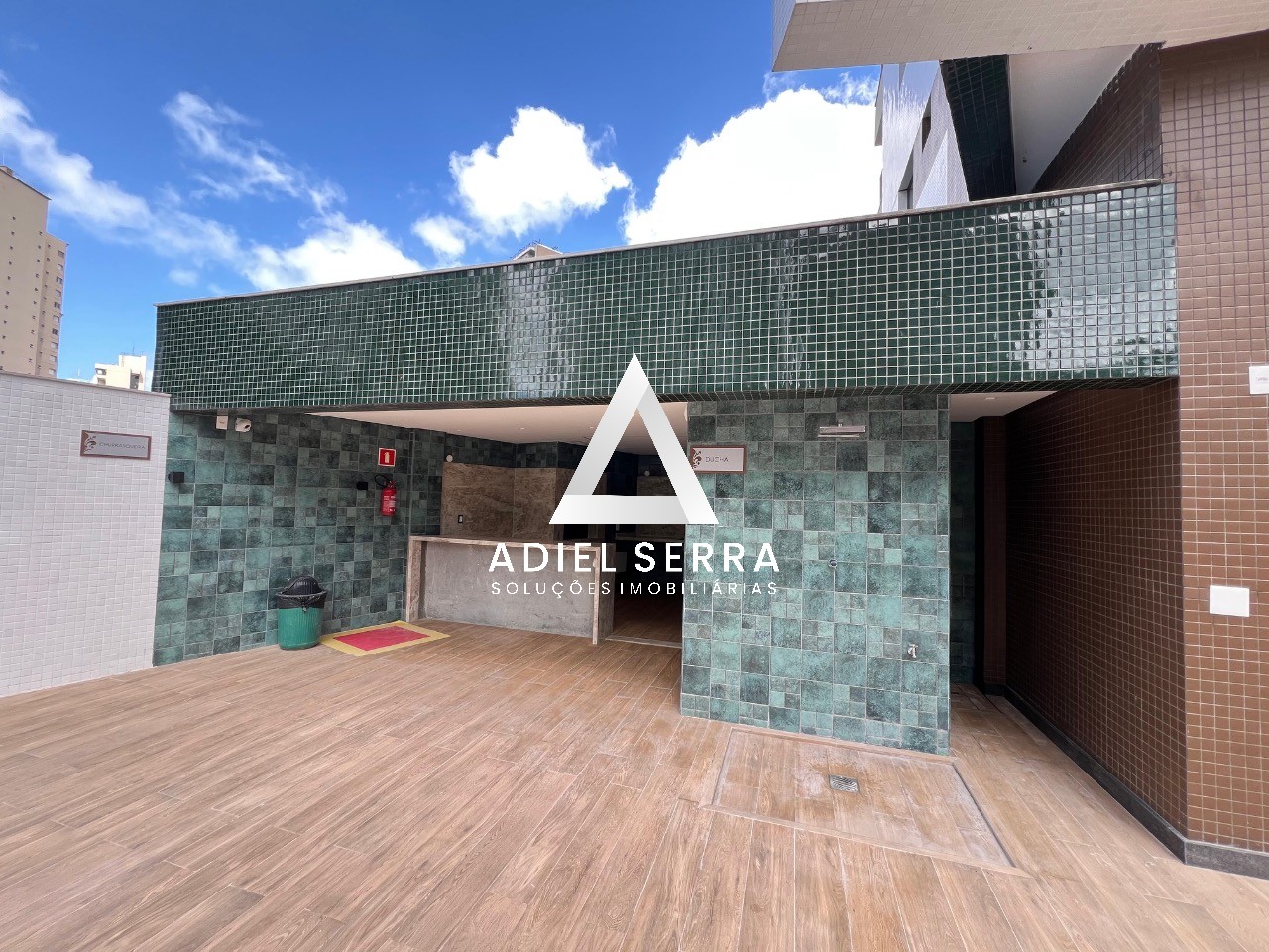 Apartamento - Caminho das árvores