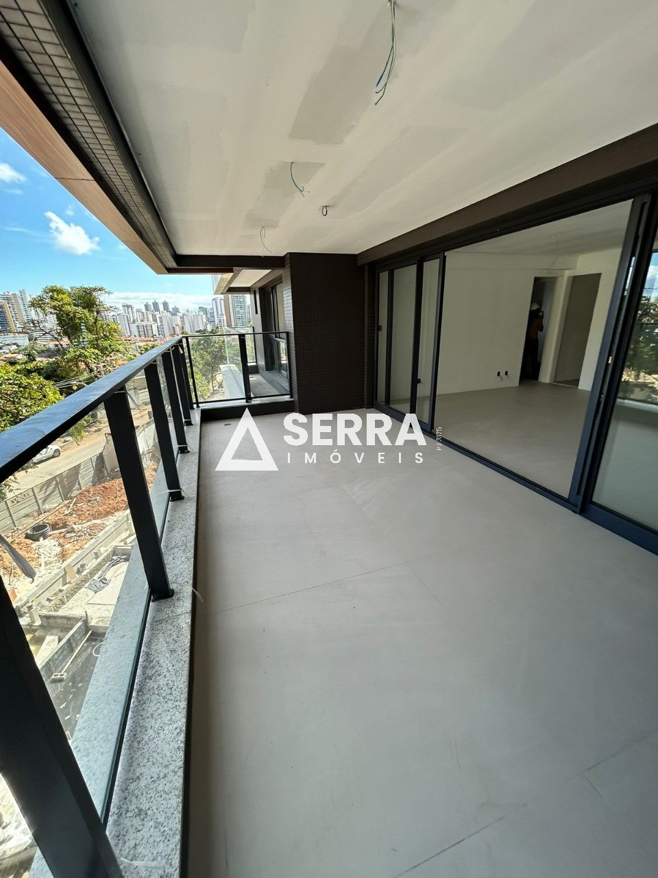 Apartamento - Caminho das árvores