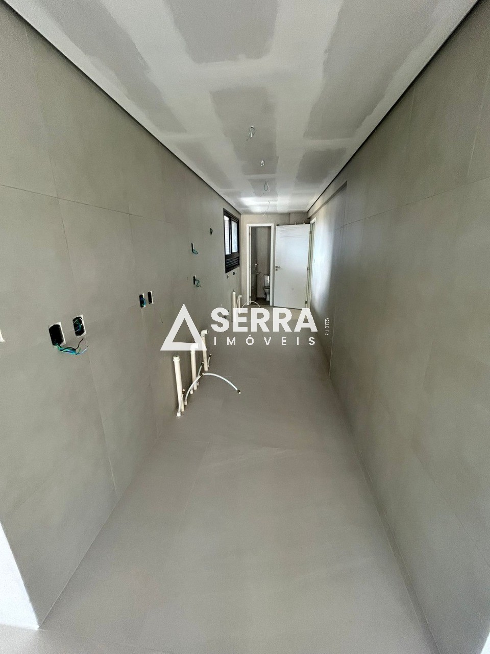 Apartamento - Caminho das árvores