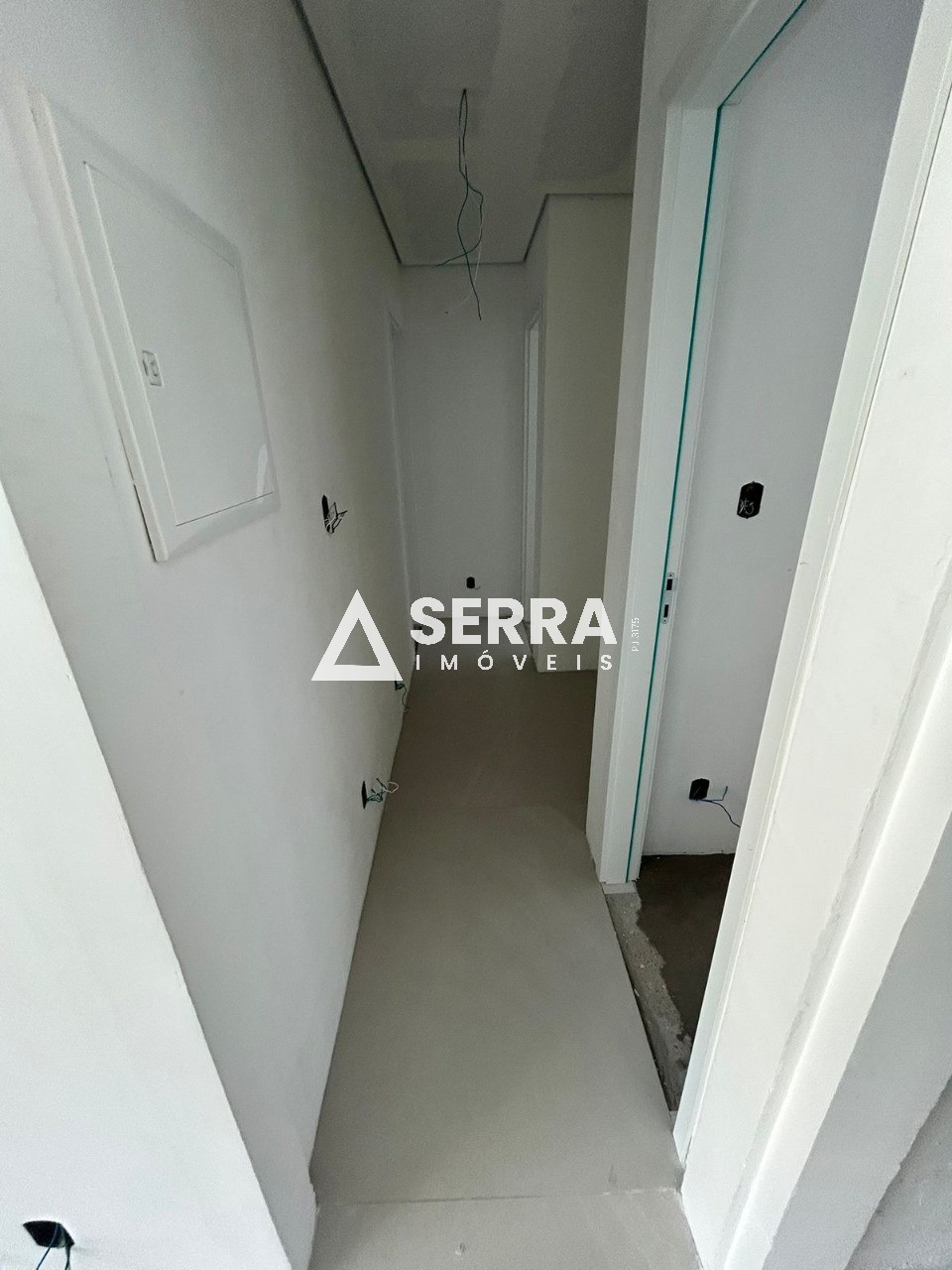 Apartamento - Caminho das árvores