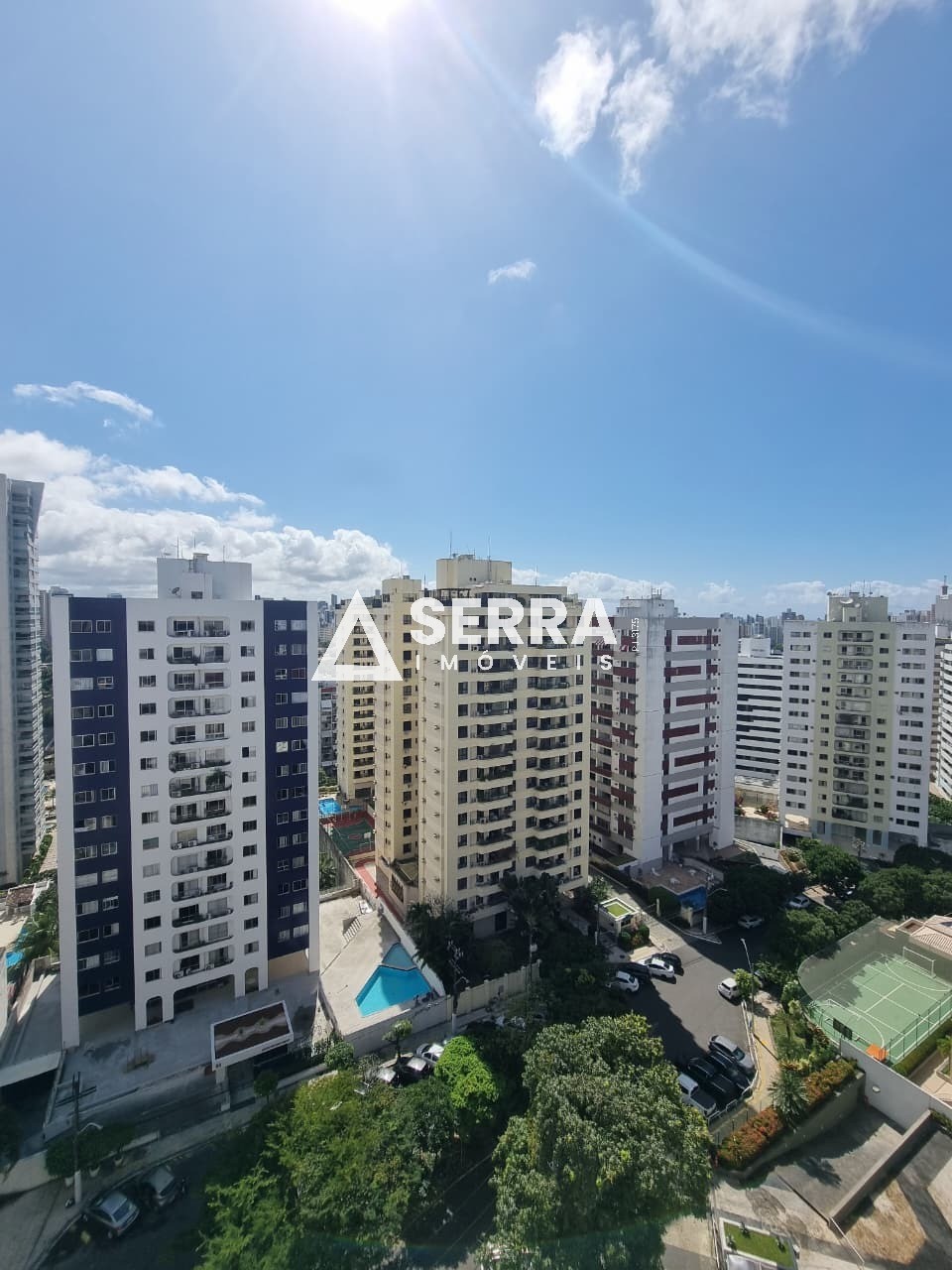 Apartamento - Itaigara