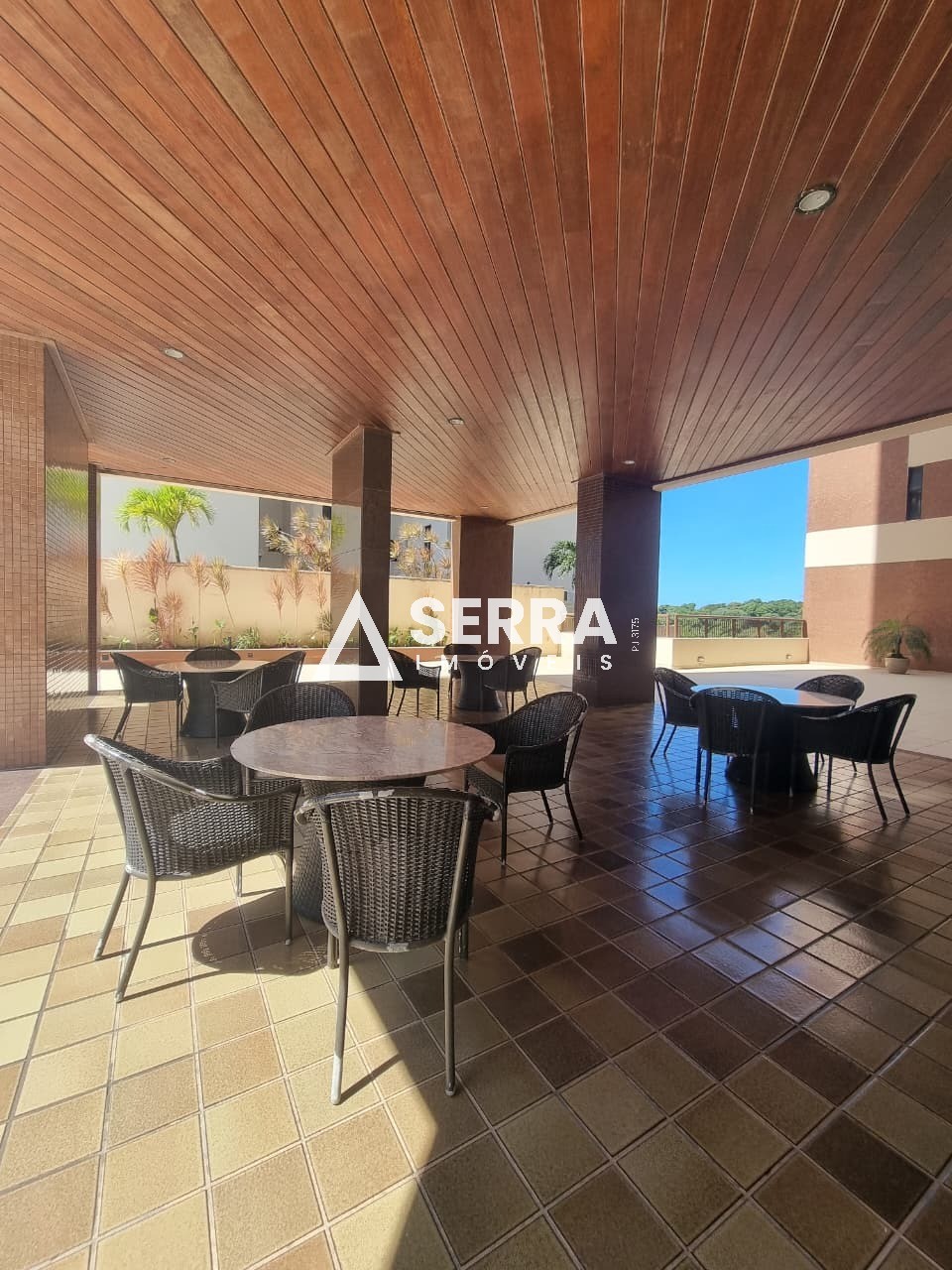 Apartamento - Itaigara