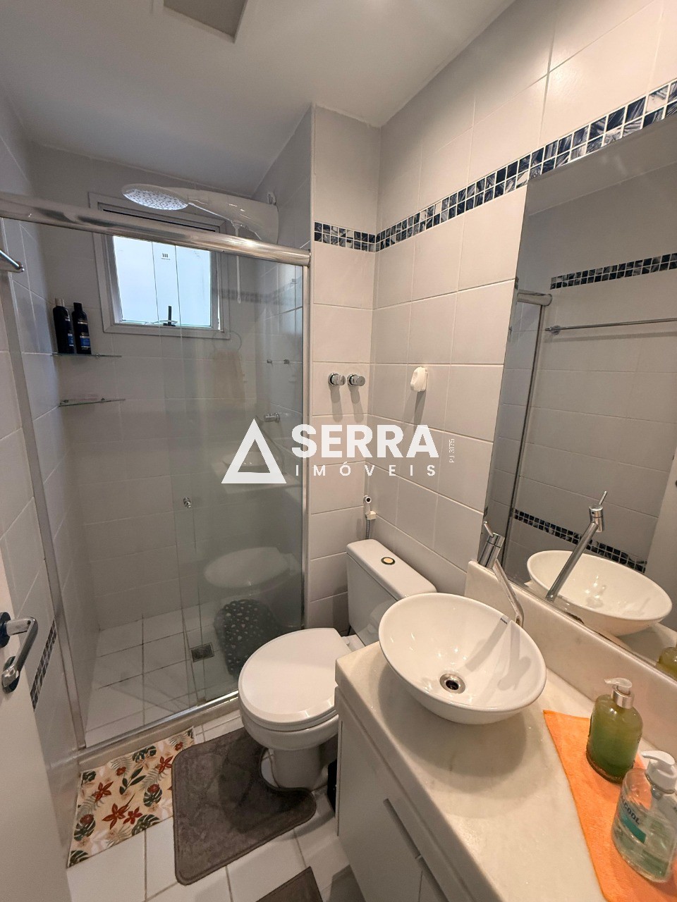 Apartamento - Buraquinho
