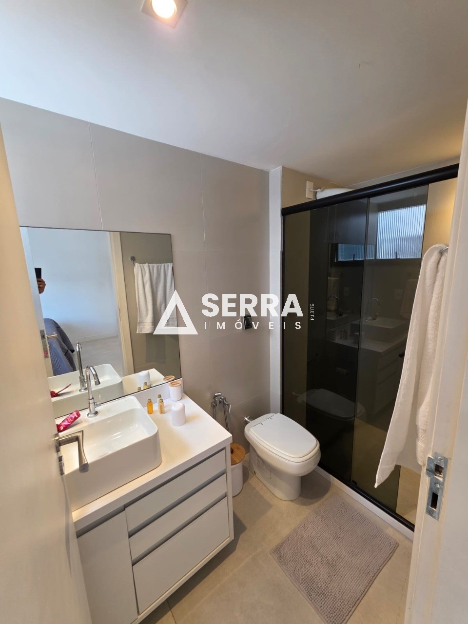 Apartamento - Caminho das árvores