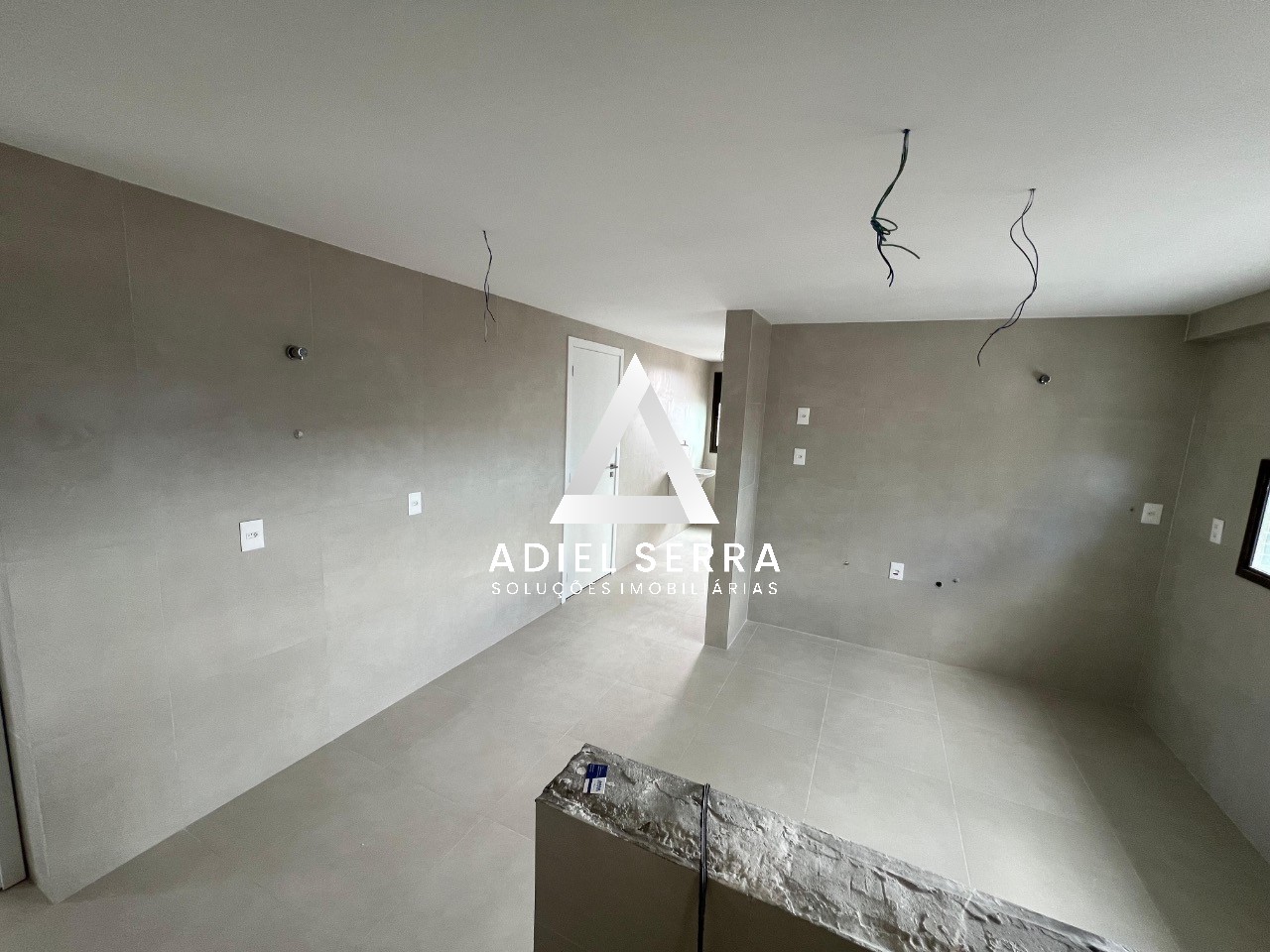 Apartamento - Caminho das árvores
