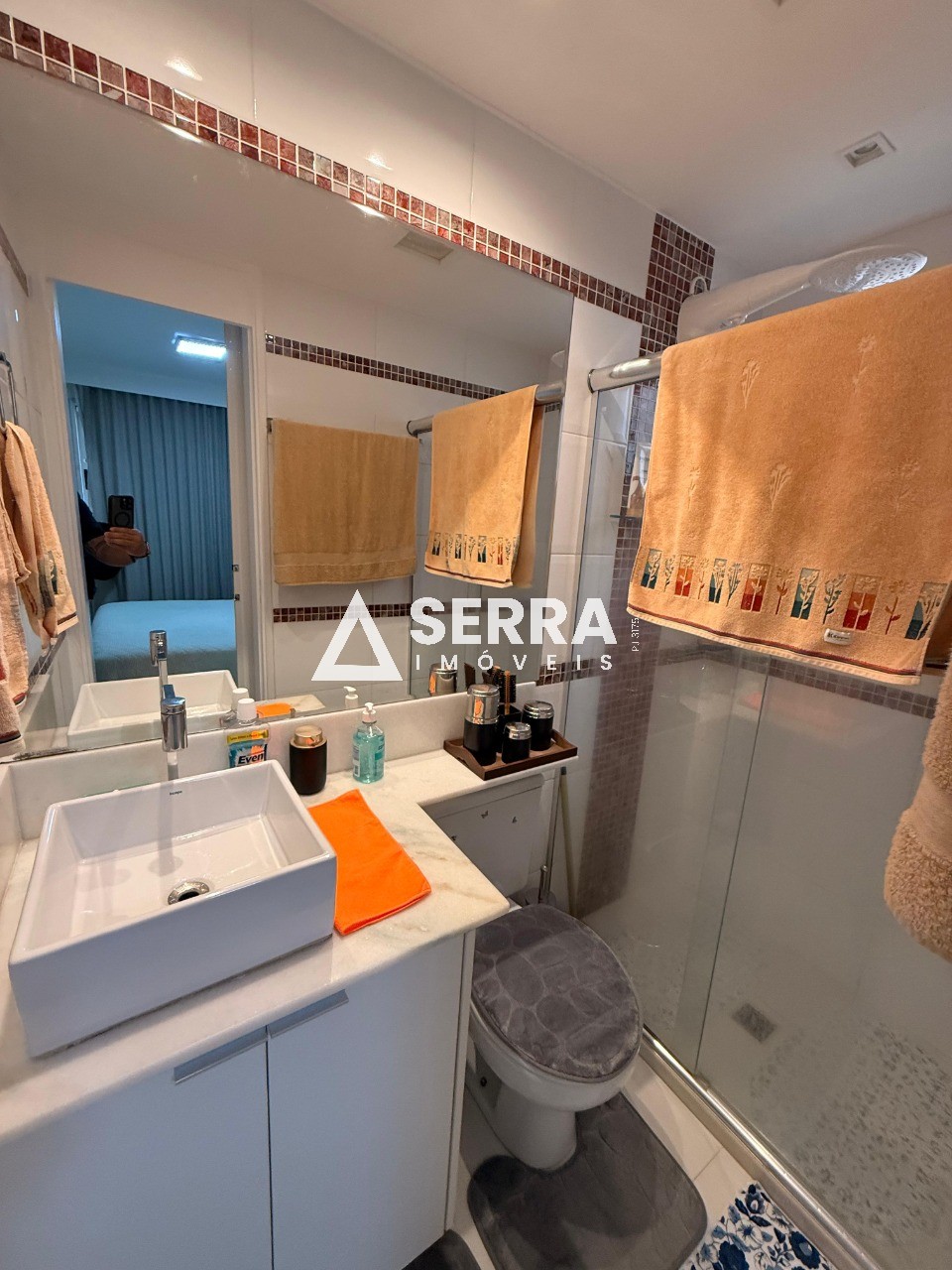 Apartamento - Buraquinho