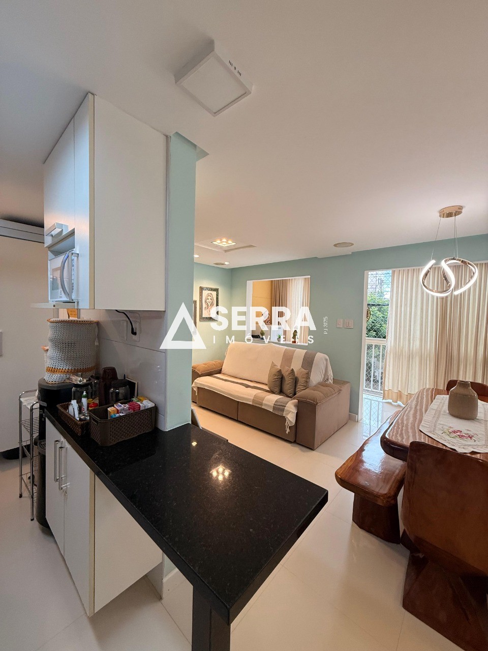 Apartamento - Buraquinho