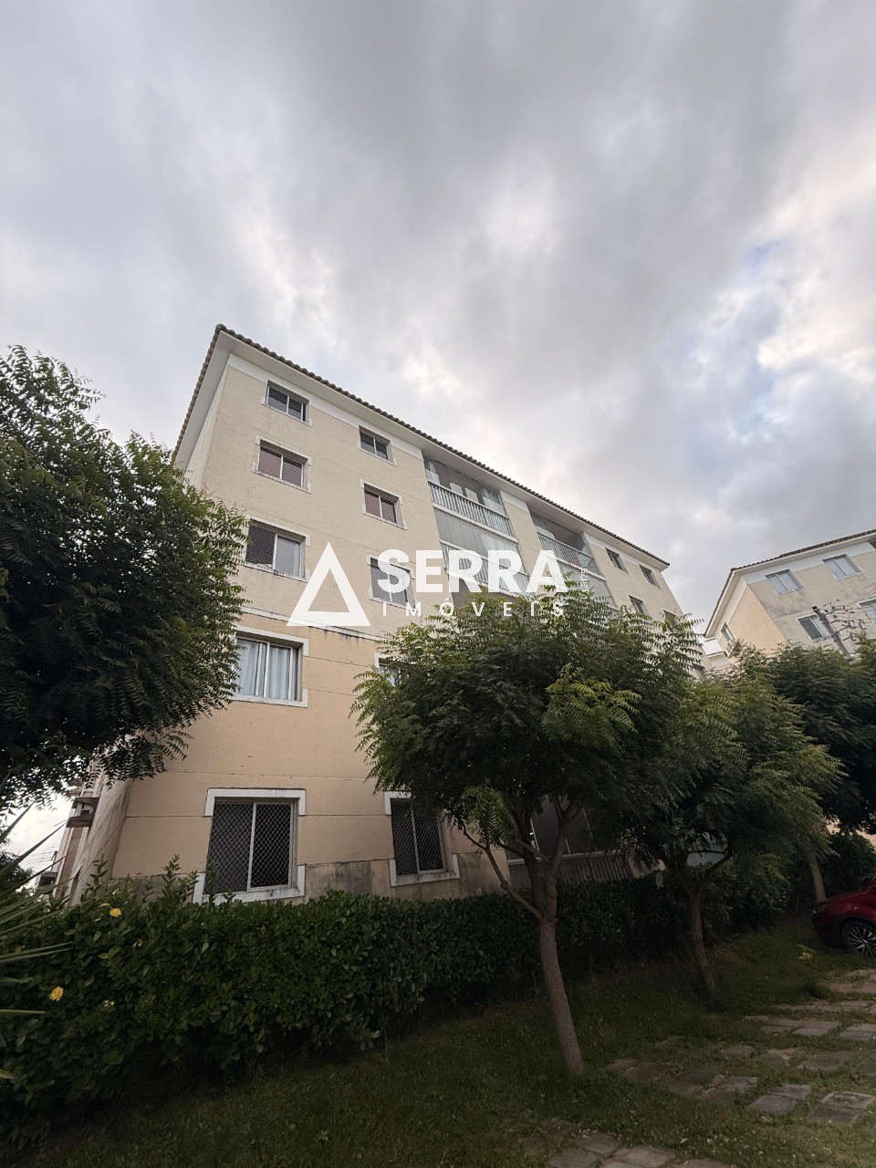 Apartamento - Buraquinho