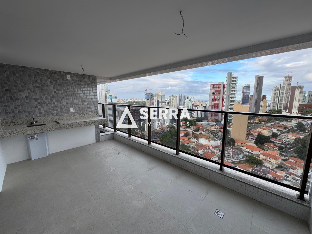 Apartamento - Caminho das árvores