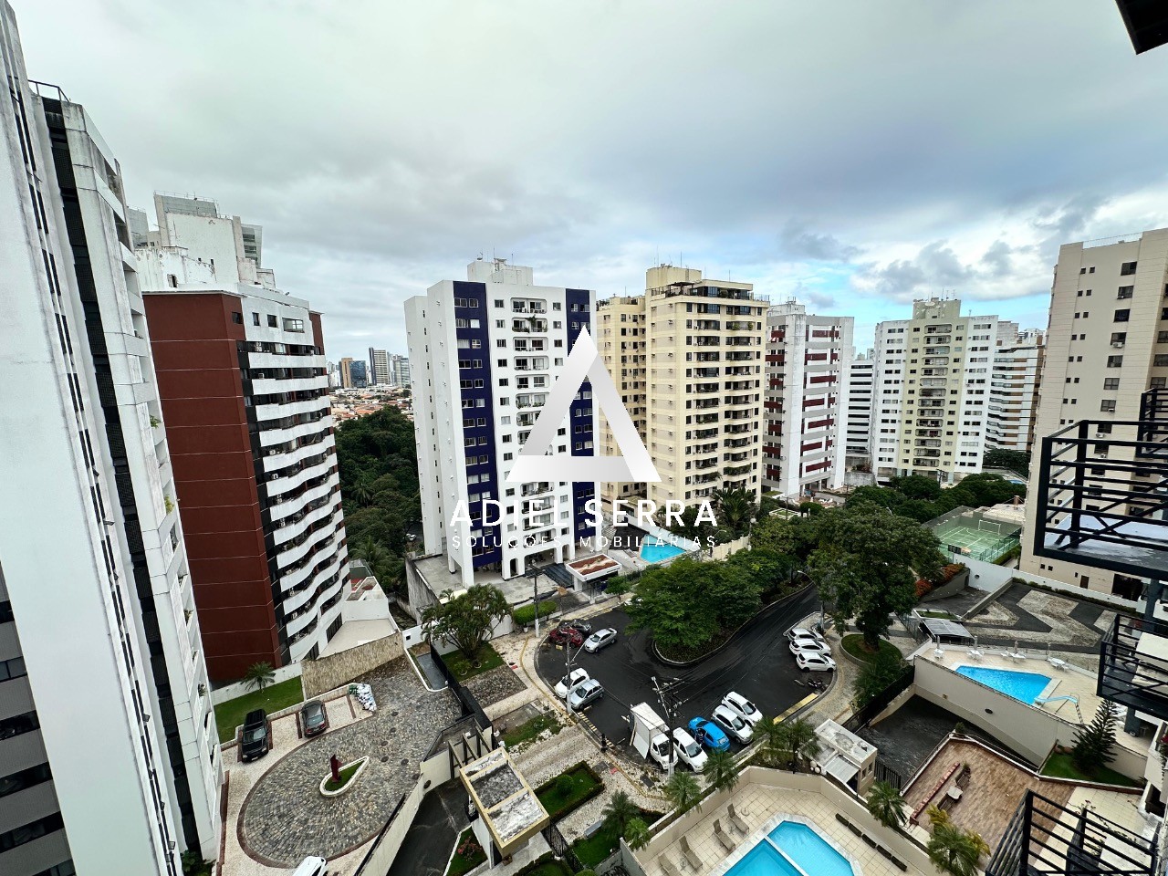Apartamento - Itaigara