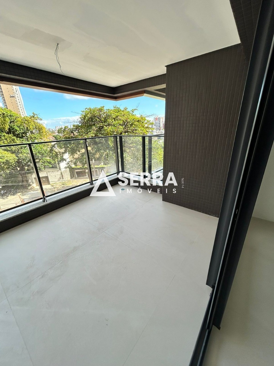 Apartamento - Caminho das árvores