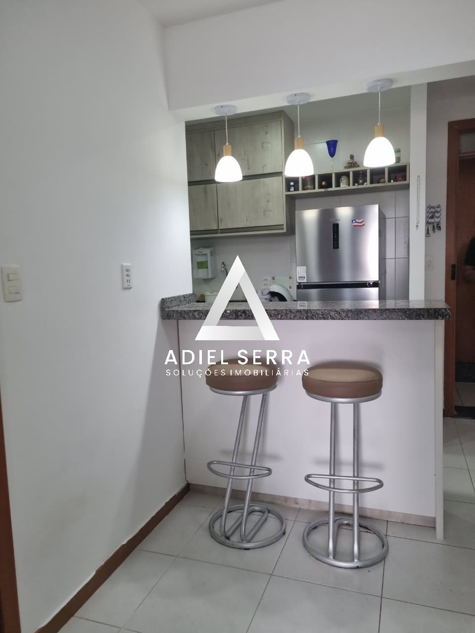 Apartamento - Caminho das árvores
