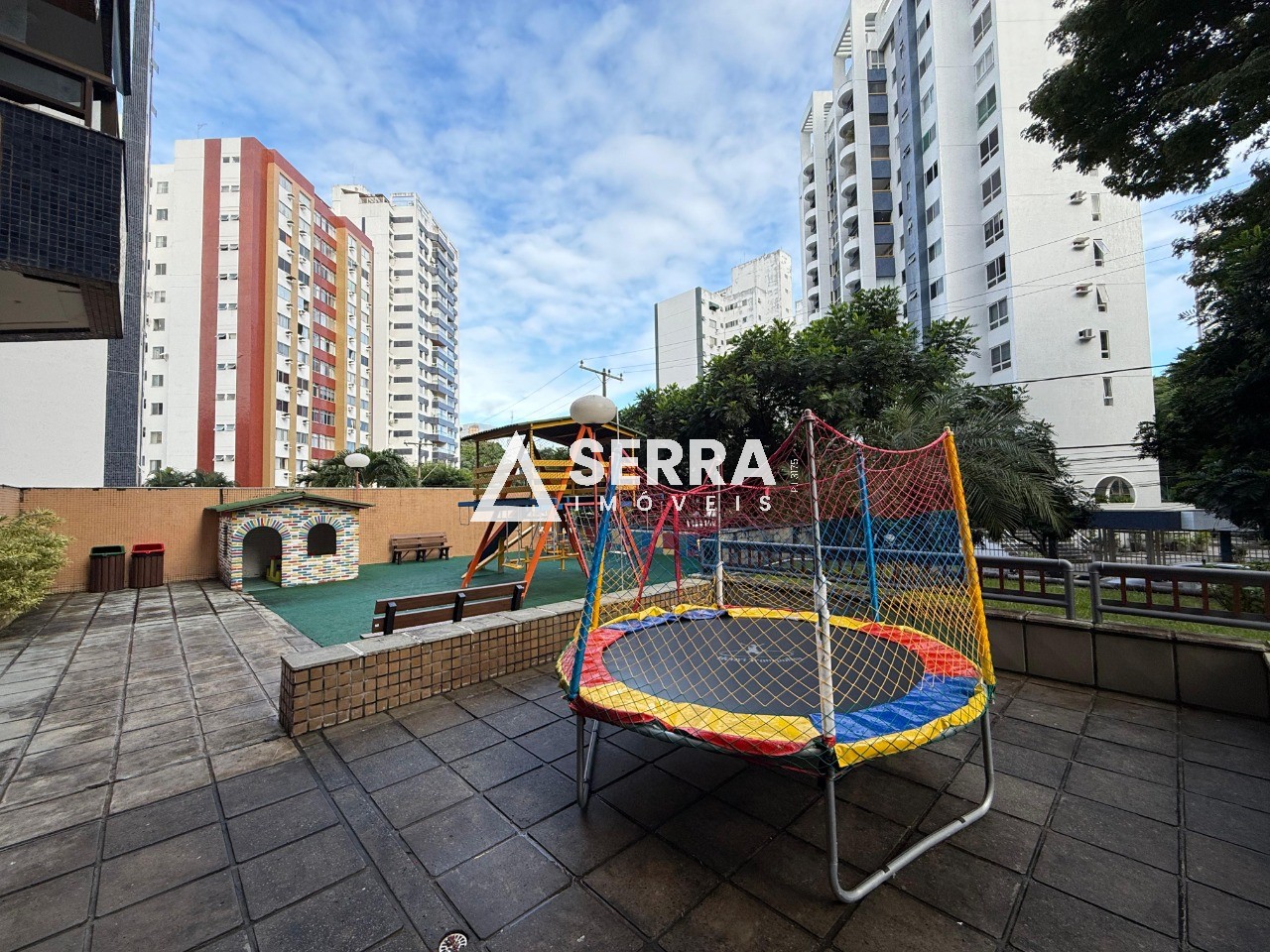 Apartamento - Itaigara