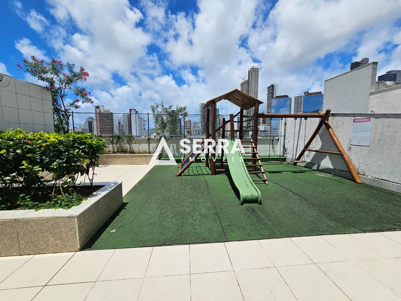 Apartamento - Caminho das árvores