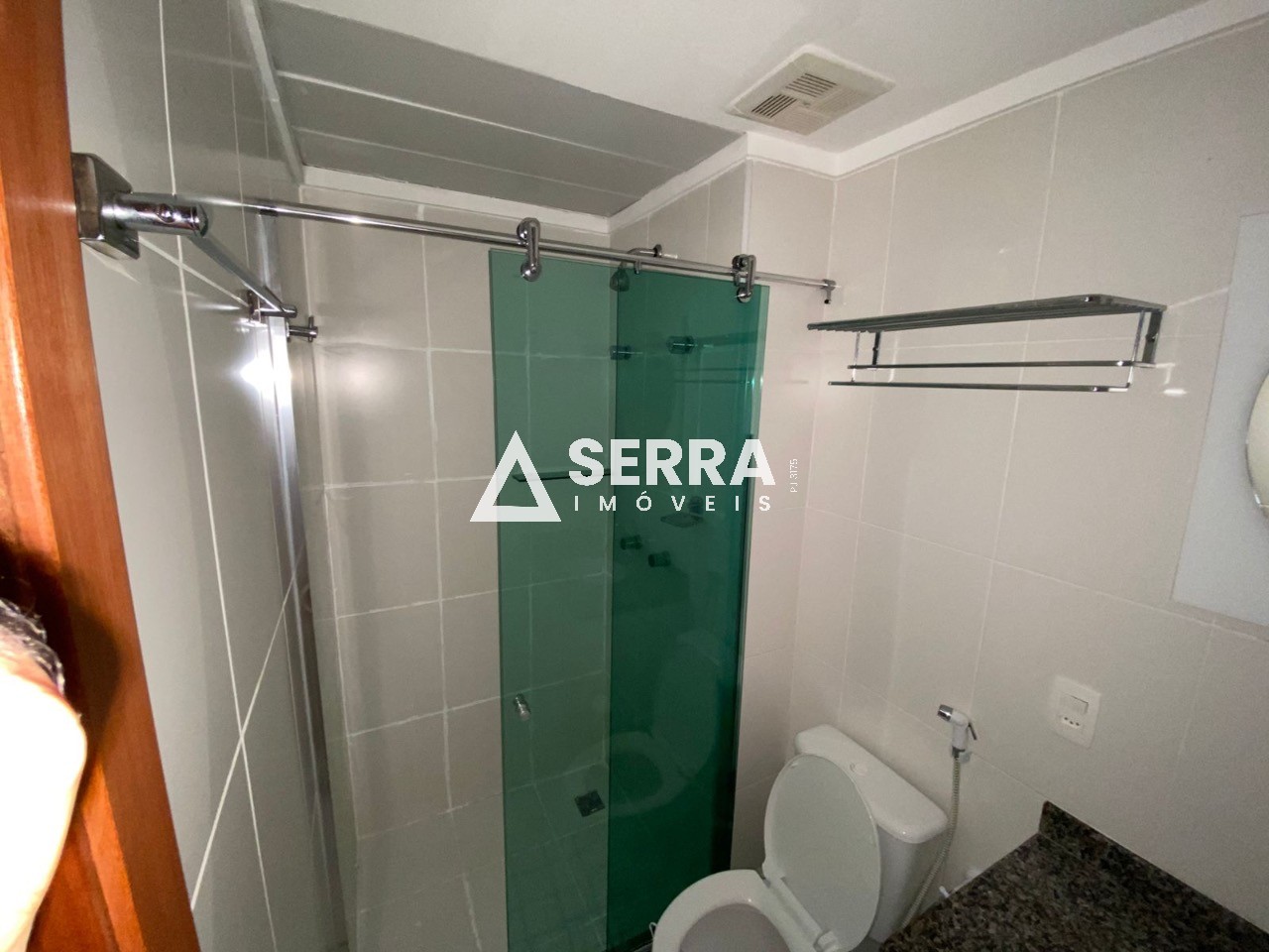 Apartamento - Caminho das árvores