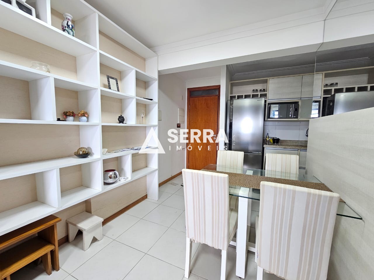 Apartamento - Caminho das árvores