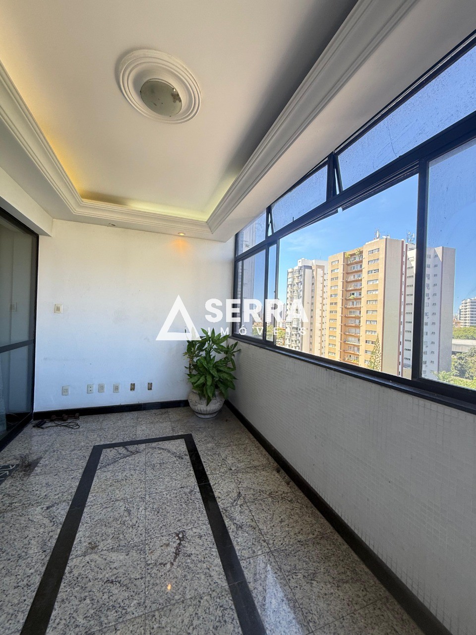Apartamento - Itaigara