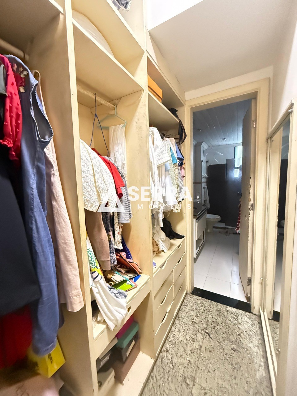 Apartamento - Itaigara