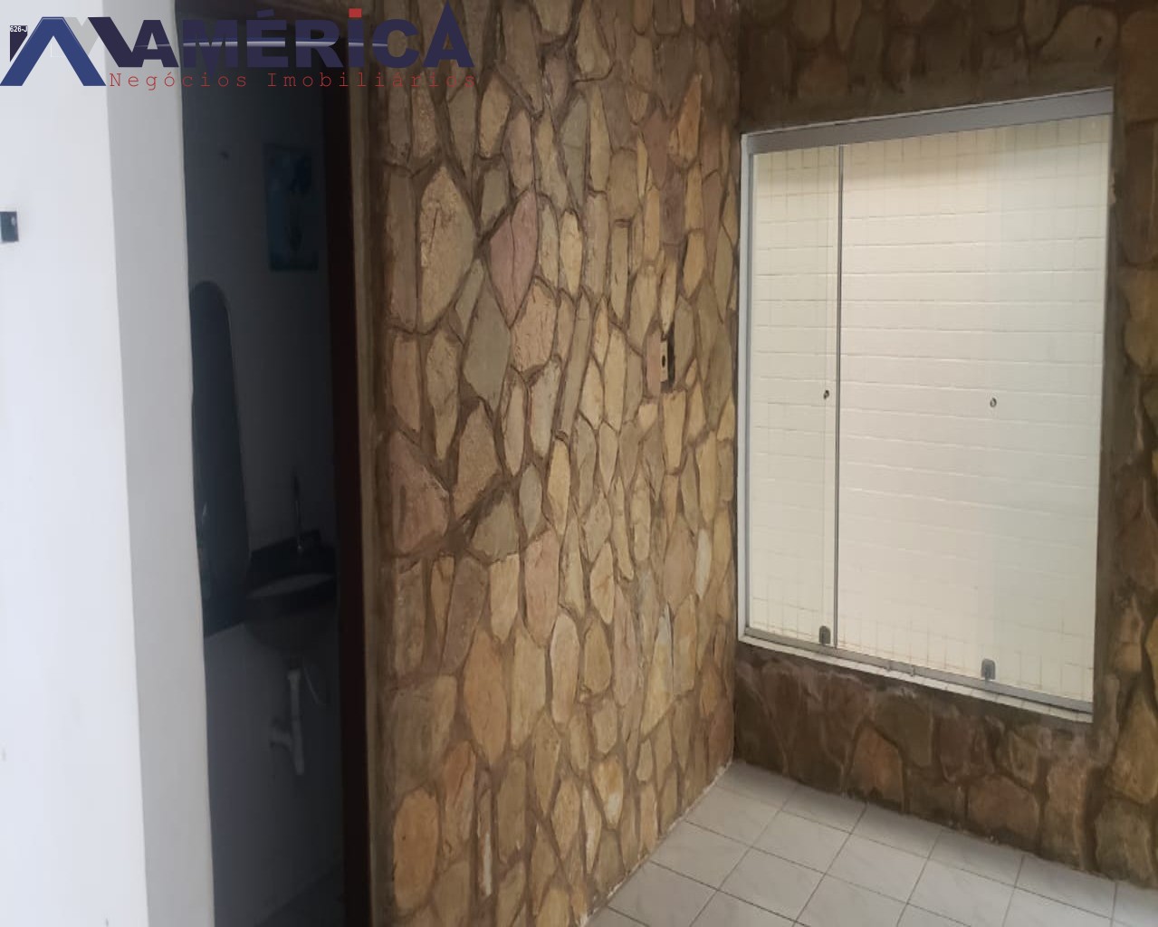 Casa à venda com 2 quartos, 110m² - Foto 9