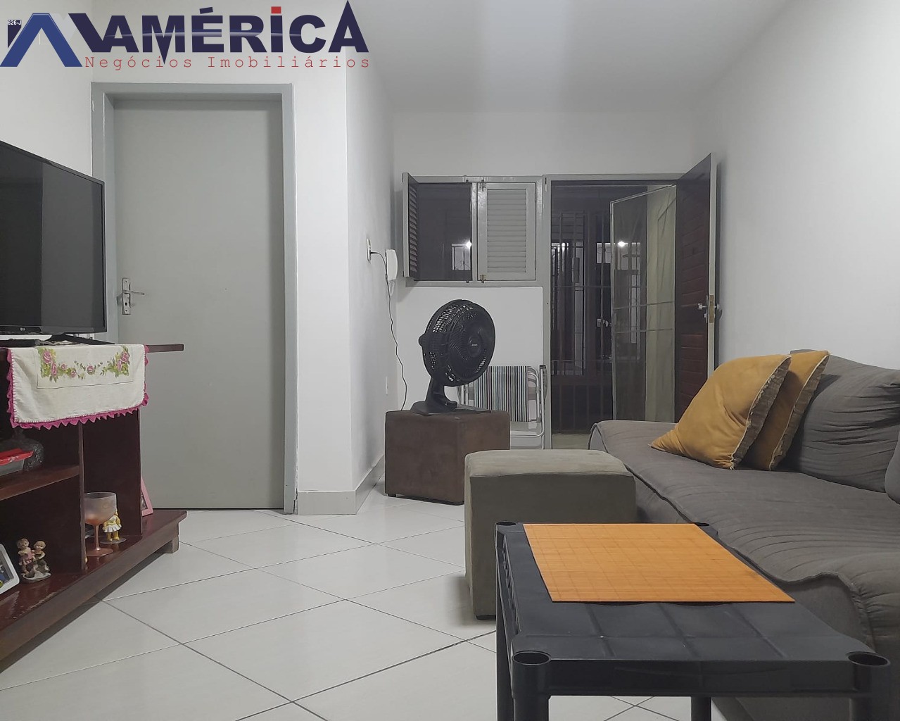 Casa à venda com 2 quartos, 25m² - Foto 4